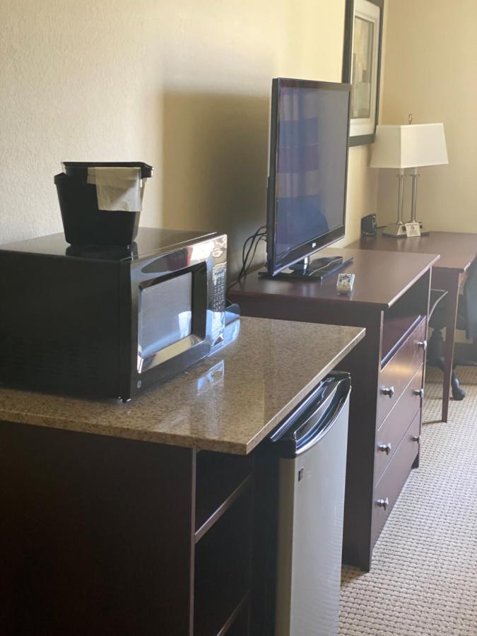 Americinn By Wyndham Oshkosh Zewnętrze zdjęcie