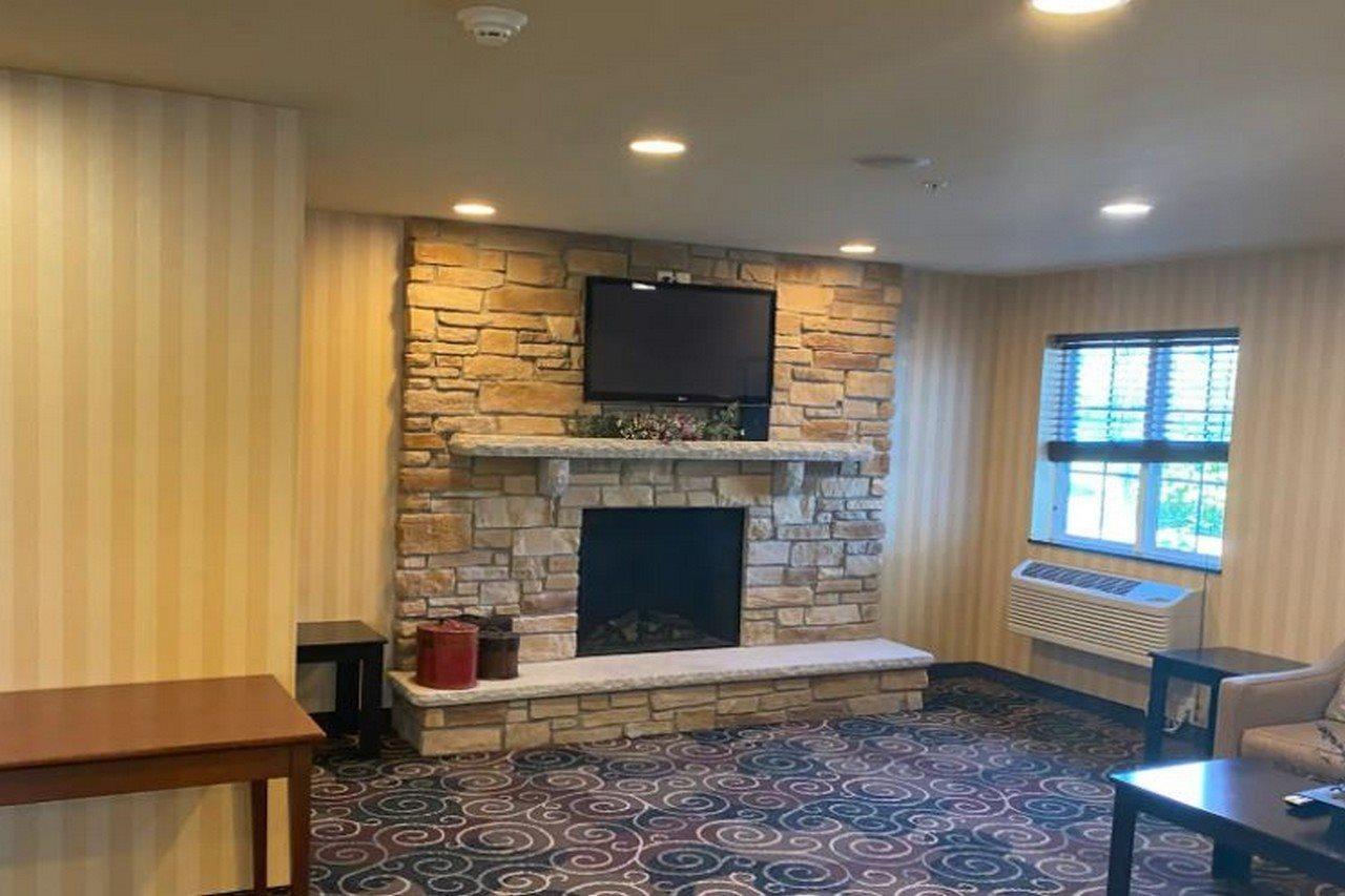 Americinn By Wyndham Oshkosh Zewnętrze zdjęcie